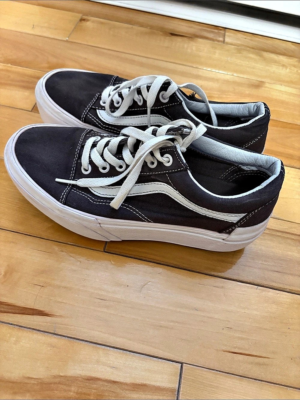 Vans Old Skool Brown & White Platform